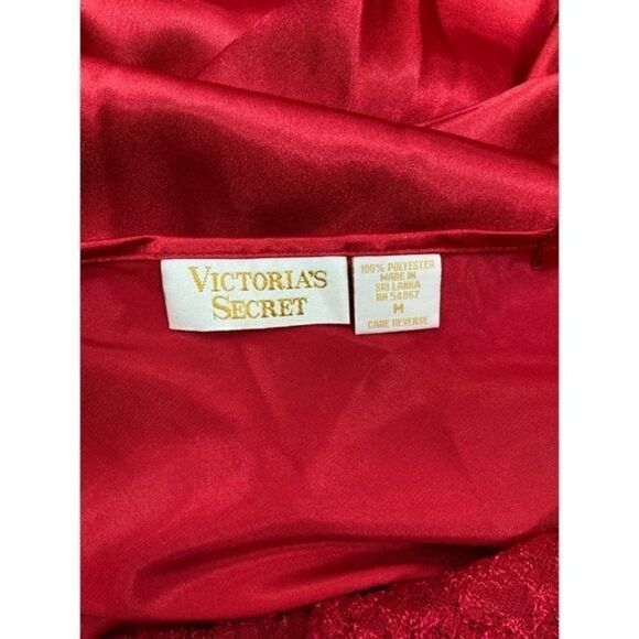 Vintage 90’s Victoria’s Secret long red slip chemise with lace detail - Picture 6 of 6
